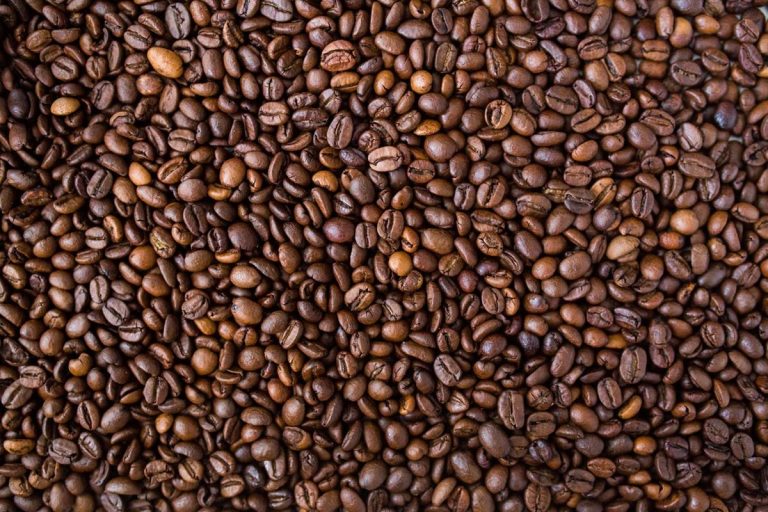 Kawa na wyciągnięcie ręki - ekspresy do kawy od producenta agd u Źródła twojej porannej energii