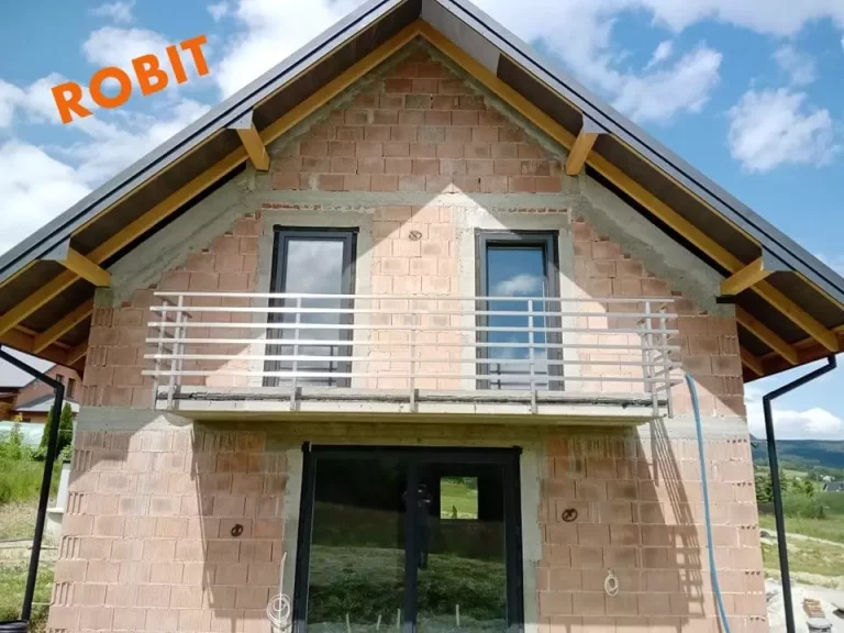 Gdzie sprawdzą się balustrady ze stali nierdzewnej – dom, taras, schody